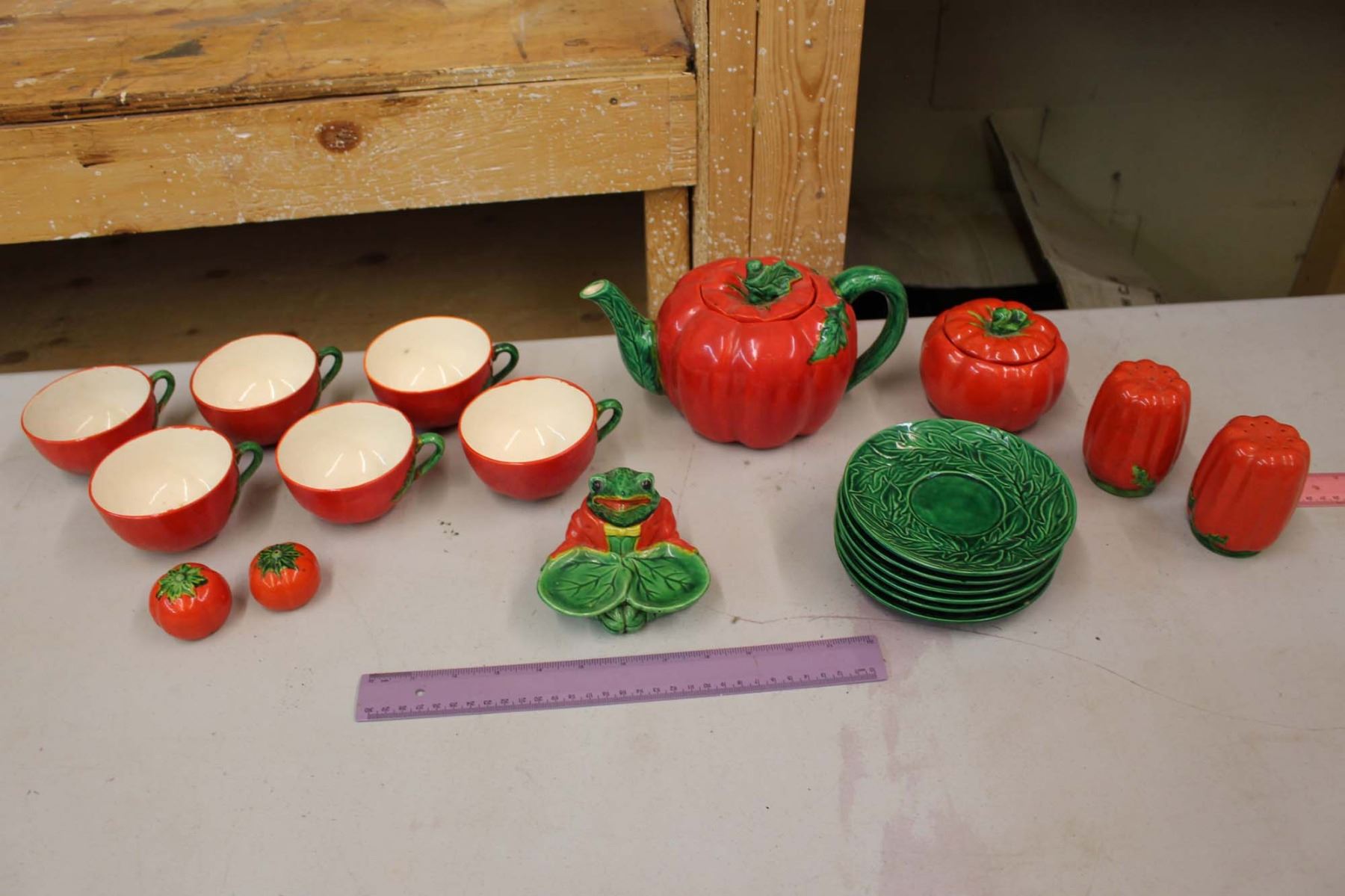 Lot of Tomato Dishware Teapot, Cups & Saucers (Made In Occupied Japan)