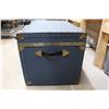 Image 3 : Metal Trunk (36" x 20" x 20")
