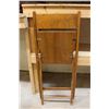 Image 6 : Hudson's Bay Fold Up Wooden Chair