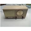 Image 2 : 2 Vintage Radios: GE Tube Radio & GE Reproduction Cathedral Radio(1982) (Both working)