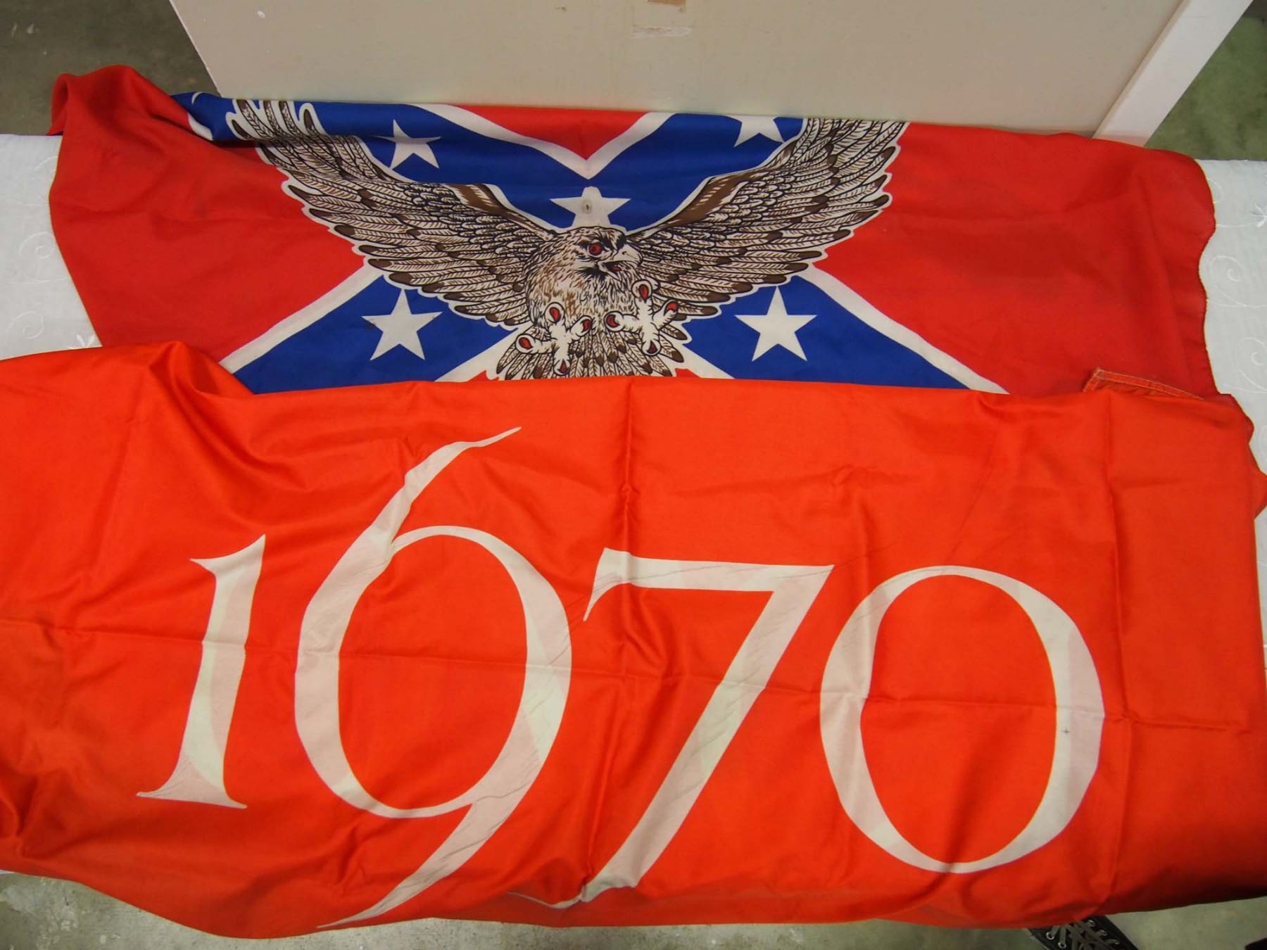 2 Large Flags 2-large-flags