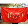 Image 2 : 2 Large Flags