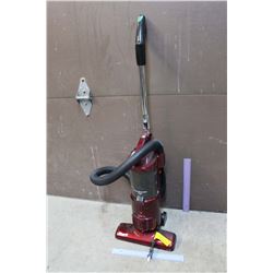 Shark Europro X Vacuum Cleaner, Working