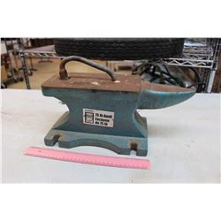 Power Fist 76lb Anvil, W/ Handle