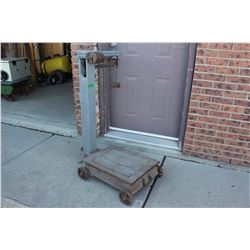 Vintage Platform Scale