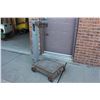 Image 1 : Vintage Platform Scale