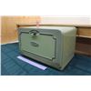 Image 2 : Vintage Bread Box