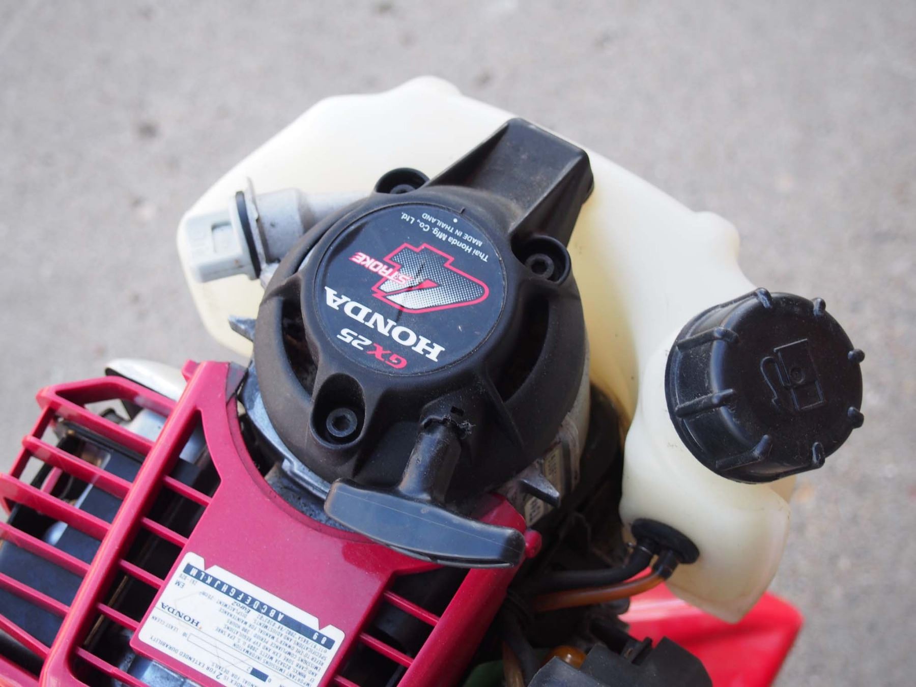 Mantis Rototiller, Honda GX25 4 Stroke Engine