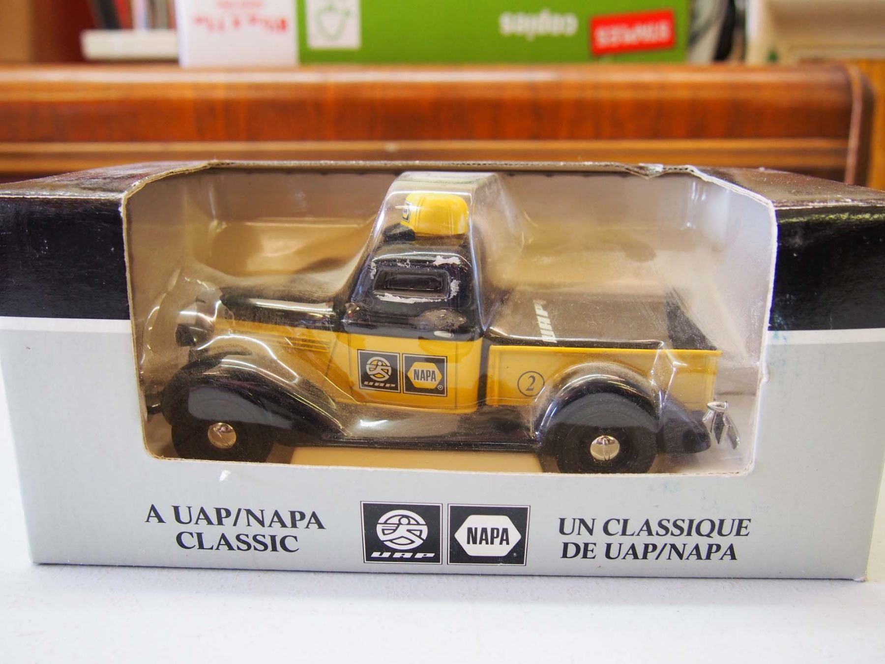 napa diecast truck