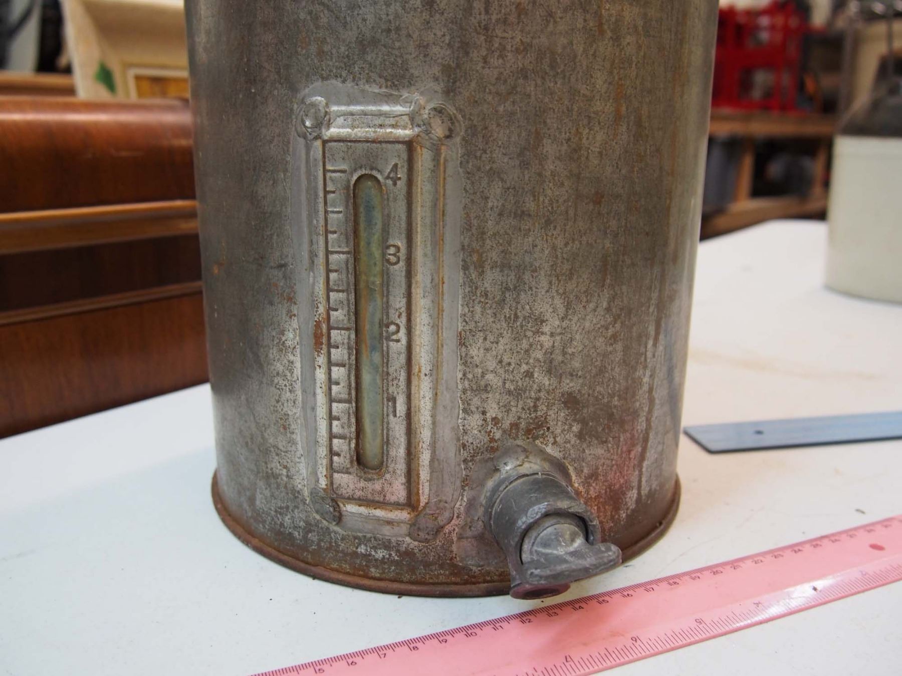 Metal Drink Dispenser w/Spout