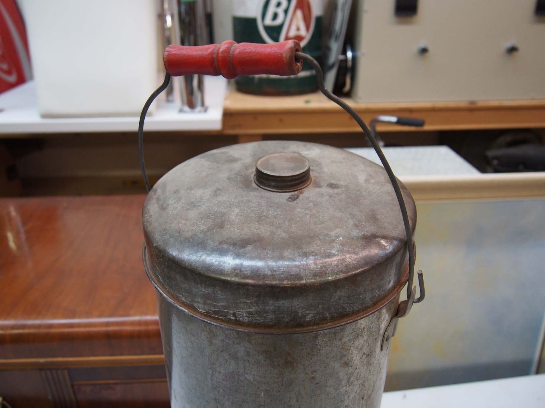 Metal Drink Dispenser w/Spout