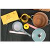 Image 2 : Lot of Vintage Kitchenware