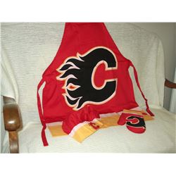 Calgary Flames Chef's Set- Apron, Hat & Oven Glove