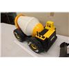 Image 4 : (3) Toy Vehicles