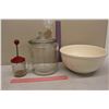 Image 1 : Lot of Vintage Cookware (Mixing Bowl, Chopper, Cookie Jar)
