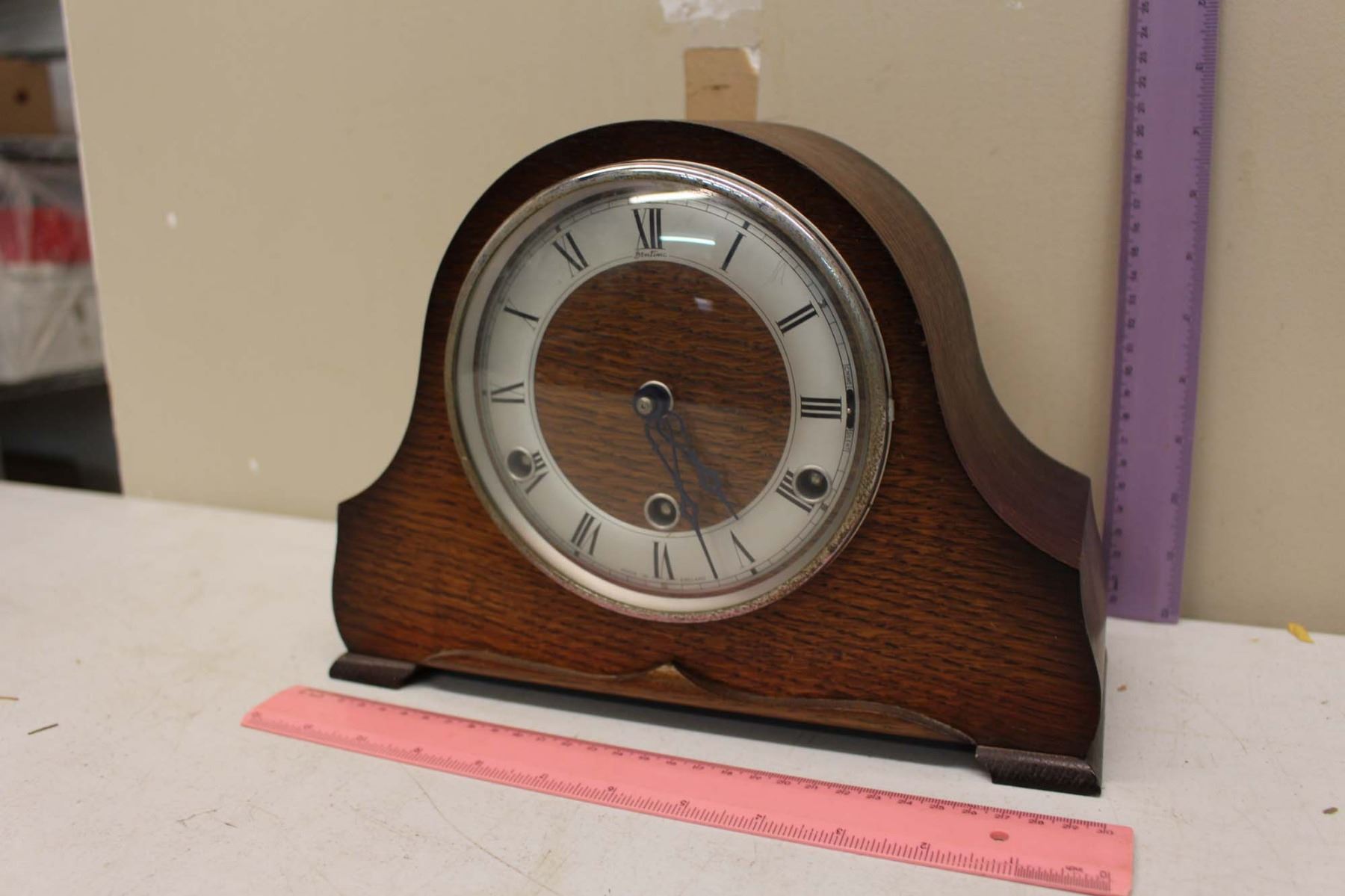 Vintage Wooden Table Top Clock Bentina (Made in England)