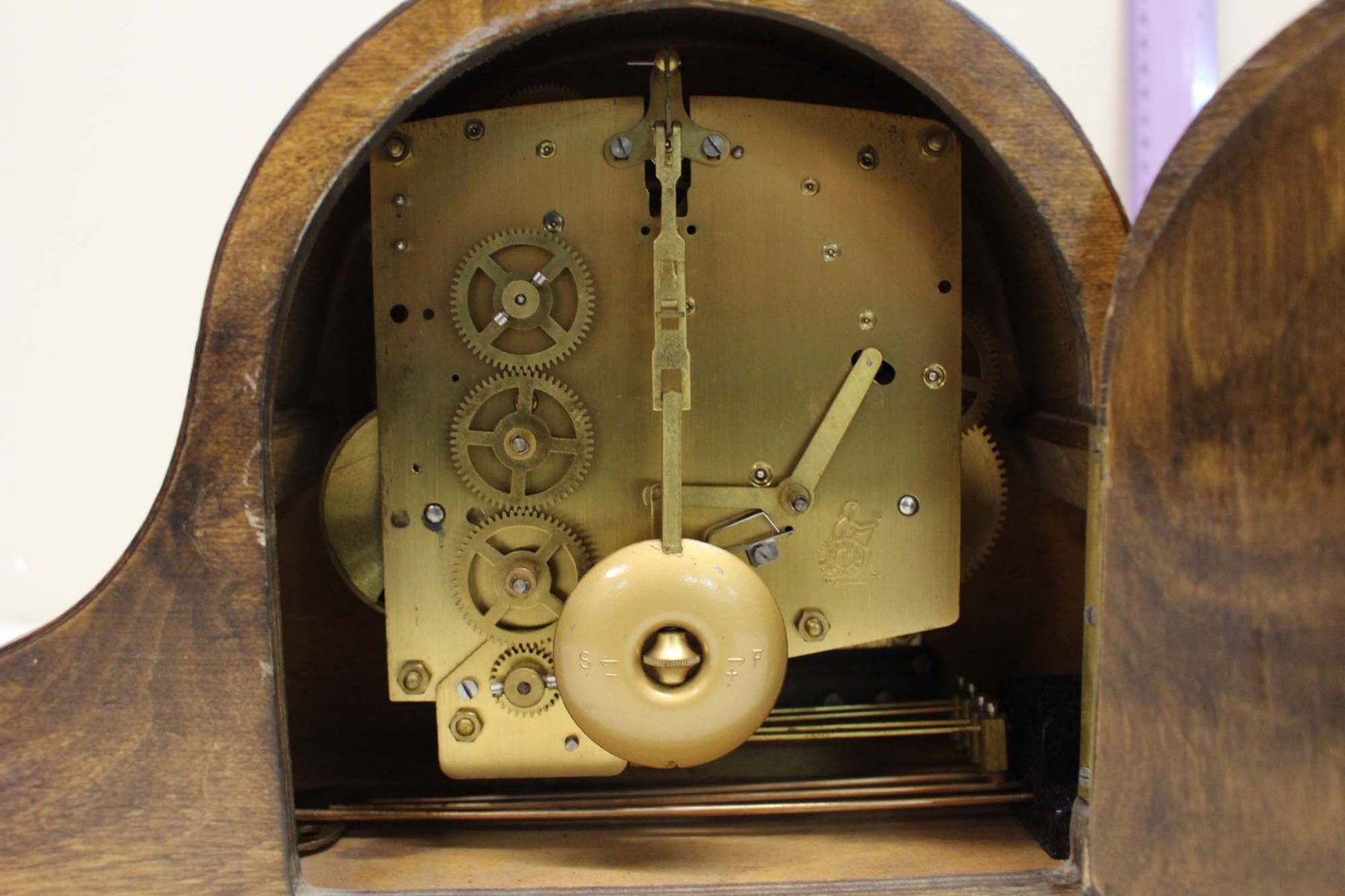 Vintage Wooden Table Top Clock Bentina (Made in England)