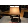 Image 6 : Vintage Sewing Machine Lamp (Working)