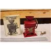 Image 1 : Coffee Grinder Shaped Pencil Sharpener