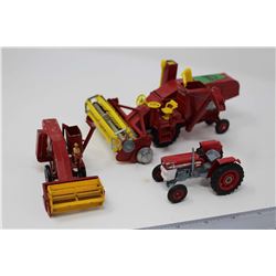 Lot of Vintage Massey Ferguson Toy Tractors (3)(780 Combine, Combine Harvester, 165 Tractor)