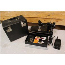 Vintage Featherweight Singer Sewing Machine w/Case and Accessories