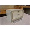 Image 1 : Vintage Metal Bread Box
