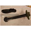 Image 3 : Vintage Cast Iron Shoe Form