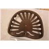 Image 2 : Cast Iron Tractor Seat