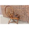 Image 8 : Antique Wool Spinning Wheel w/Cast Iron Foot Plate