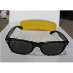 RAYBAN SUNGLASSES WITH CASE