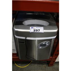 WHYNTER ICE MACHINE