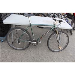 BLACK MENS MOUNTAIN BIKE