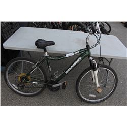 SCHWINN GREEN WOMENS MOUNTAIN BIKE