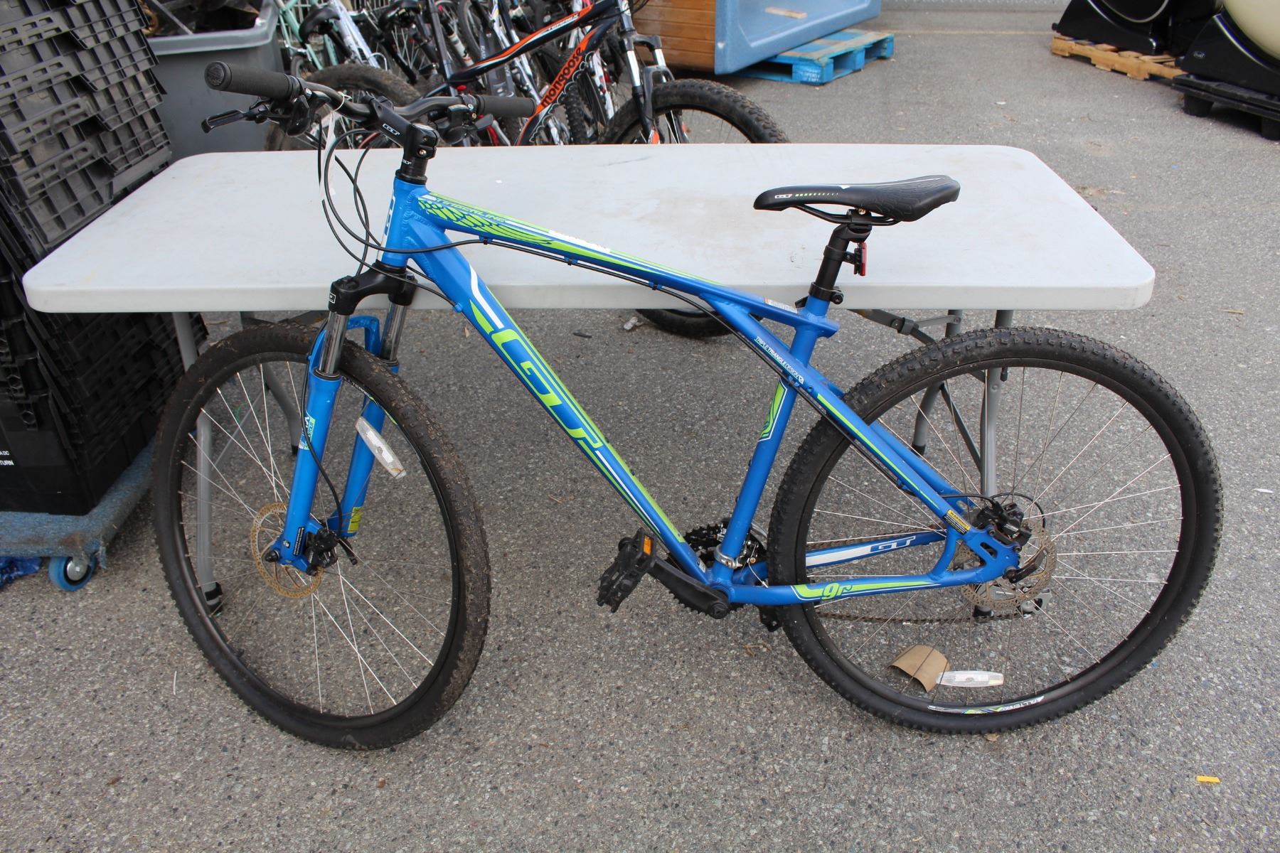 triple triangle design