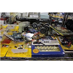 SHELF LOT OF HOCKEY CARDS AND COLLECTABLES