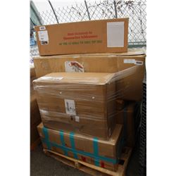 PALLET OF MISC CHRISTMAS GOODS