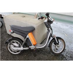 ELECTRIC SCOOTER