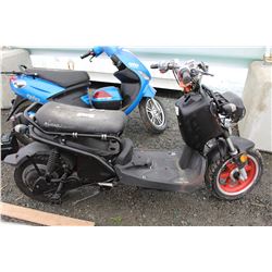 BLACK ELECTRIC SCOOTER
