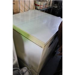 GENERAL APARTMENT SIZE DEEP FREEZE