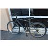 Image 1 : BLACK HIGH PEAK BIKE