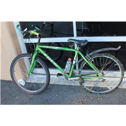 GREEN TREK 820 BIKE