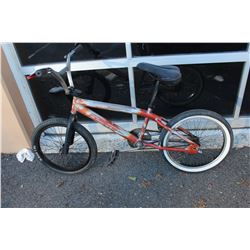 GREY AND ORANGE DIAMOND BACK BIKE