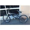 Image 1 : BLACK MAGNA BIKE