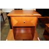 Image 1 : MAPLE 1 DRAWER NIGHTSTAND