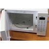 Image 2 : WHITE GALAXY MICROWAVE
