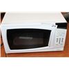 Image 1 : WHITE SALTON MICROWAVE