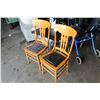 Image 2 : PAIR OF CANADIANA DINING CHAIRS