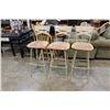 Image 1 : 3 MICROFIBERAND METAL BAR STOOLS