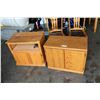 Image 1 : TWO OAK 2 DOOR CABINETS