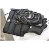 Image 1 : NORTHFACE VEST AND BACK PACK
